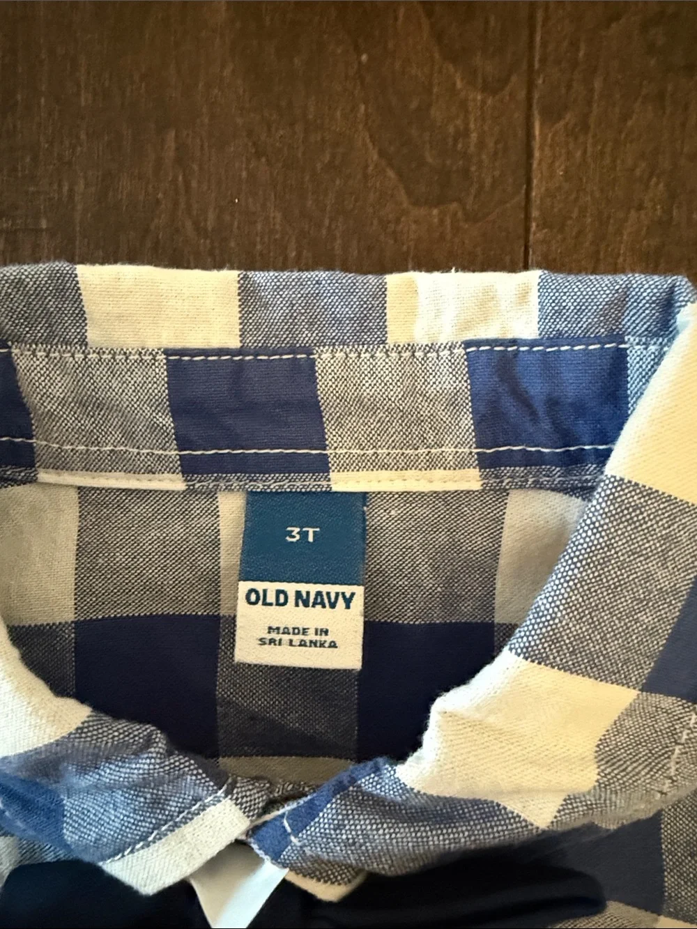 NWT Old Navy Blue and White Gingham Short-Sleeve Button-Down with Navy Bow Tie